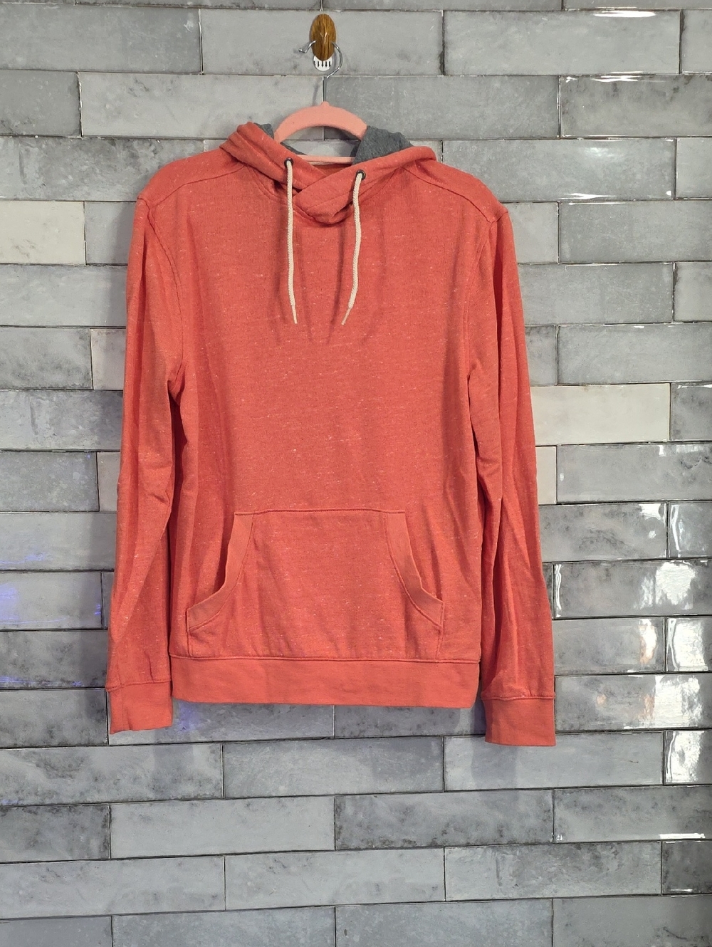 Urban Pipeline  Coral Hooded Pullover Sweatshirt Size Medium